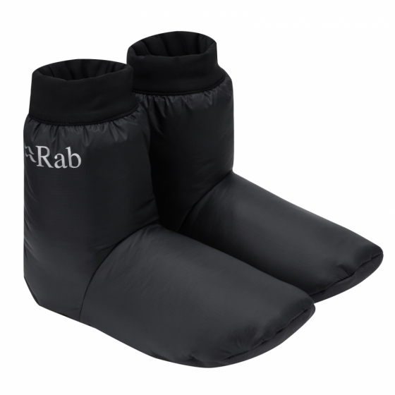 Rab Hot Socks Black väger endast 109 gram och värmer dina fötter i sovsäcken