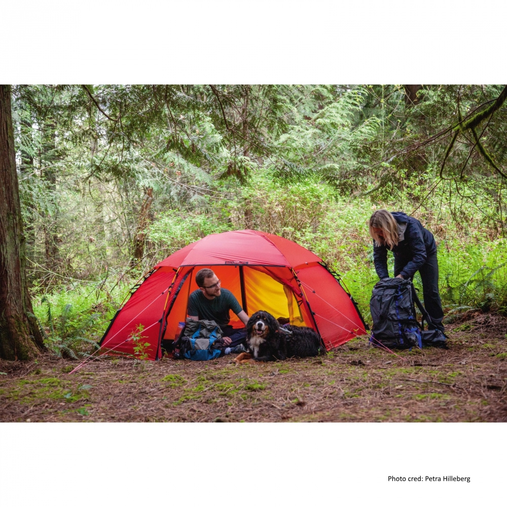 Hilleberg Allak i sommarmiljö