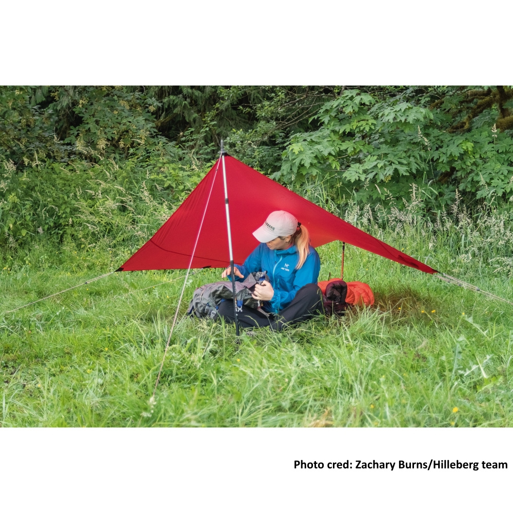 Hilleberg Tarp 5 som skydd mot regnet vid paus