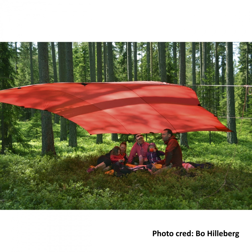Paus och vila under Hilleberg Tarp