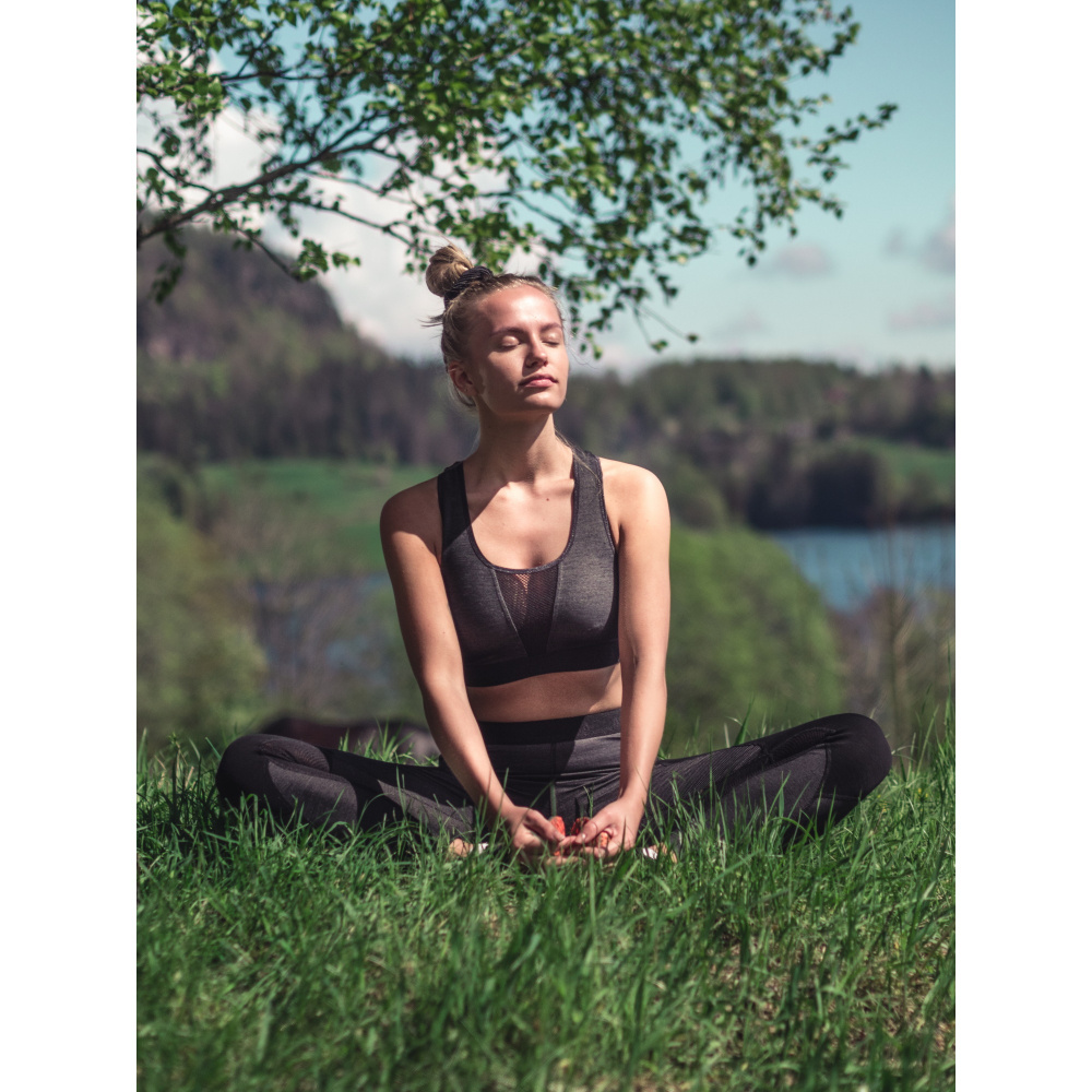 FlexWool Sports Top Woman