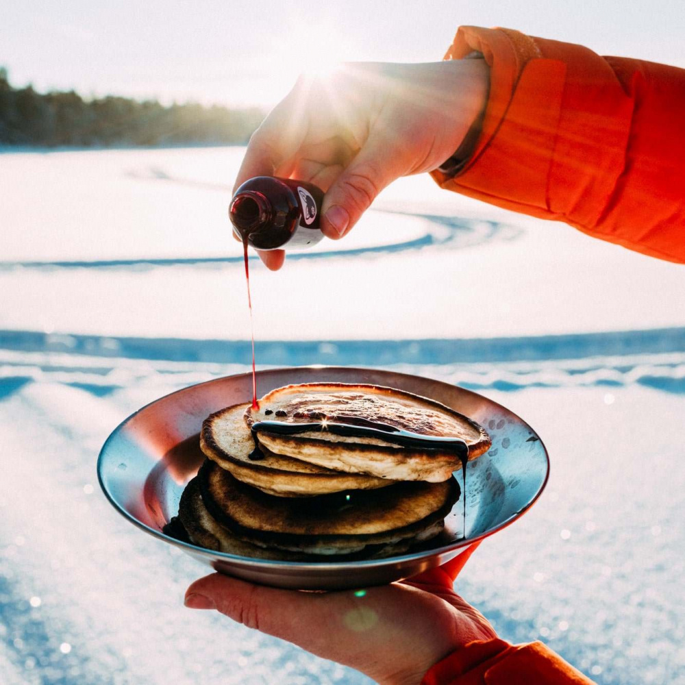 Pannkaku med lingonsirap