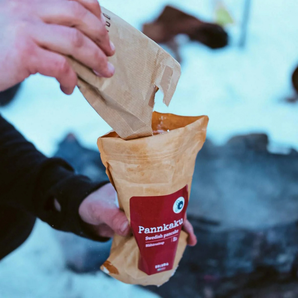 Pannkaku med lingonsirap