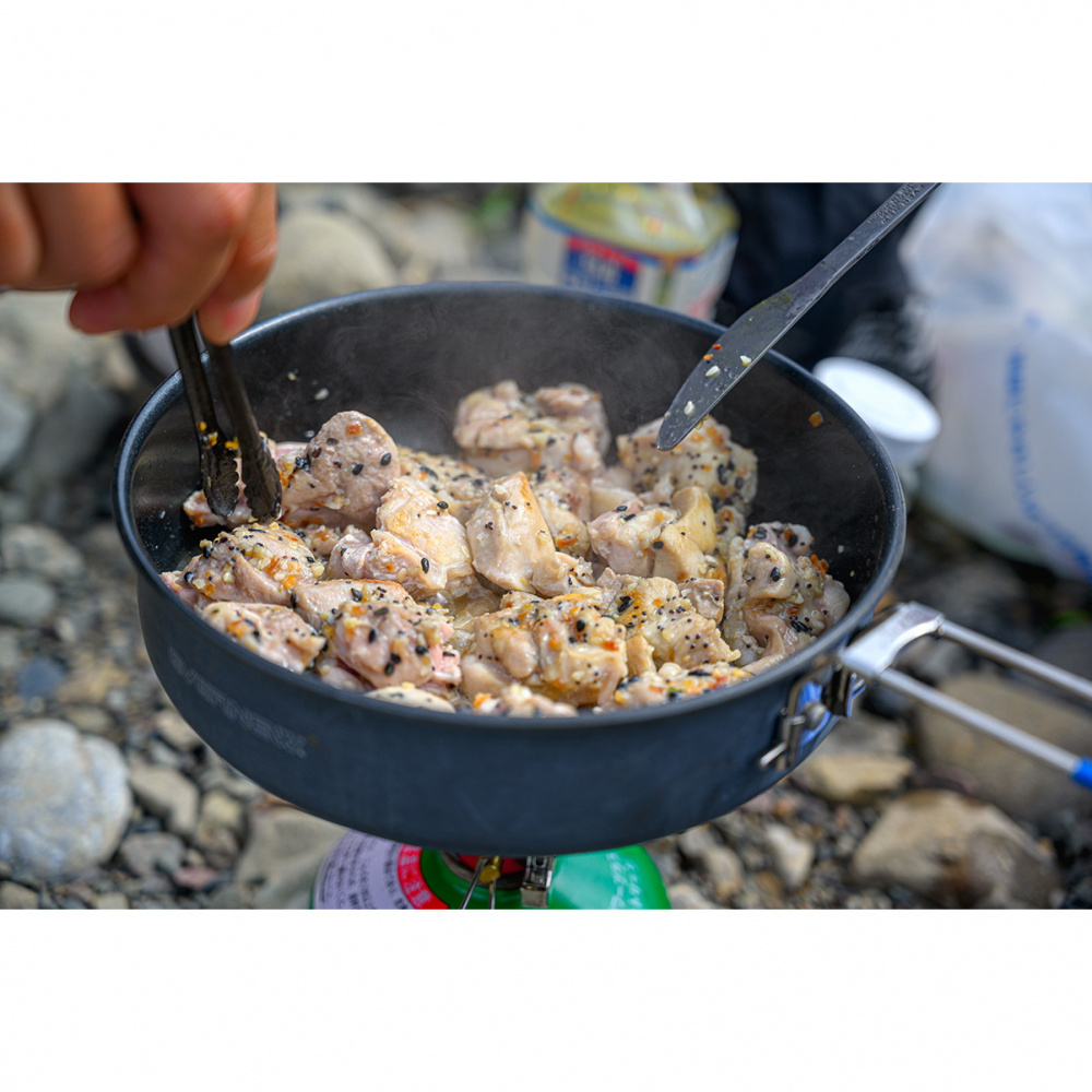 UltraLight Pan #16_2023